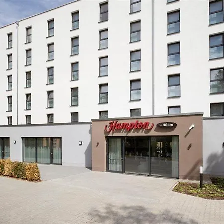 호텔 Hampton By Hilton 3*