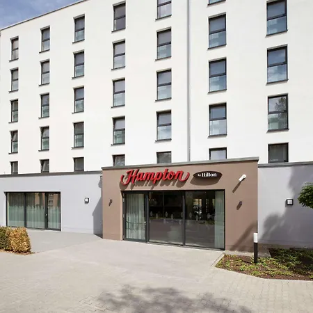 Hampton By Hilton 3*