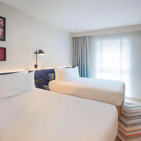 Hampton By Hilton 3*