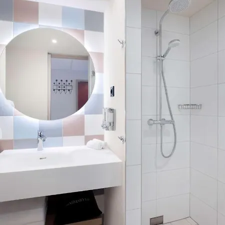 Hampton By Hilton 카이저슬라우테른