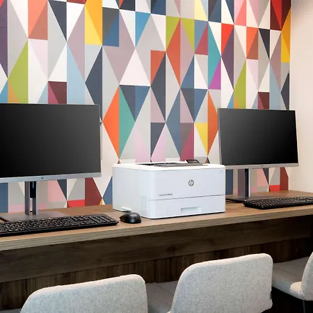 Hampton By Hilton 카이저슬라우테른