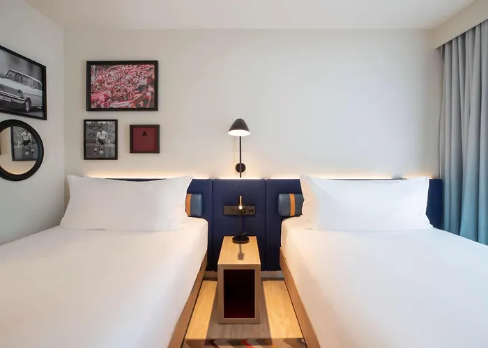 Hotel Hampton By Hilton 3*