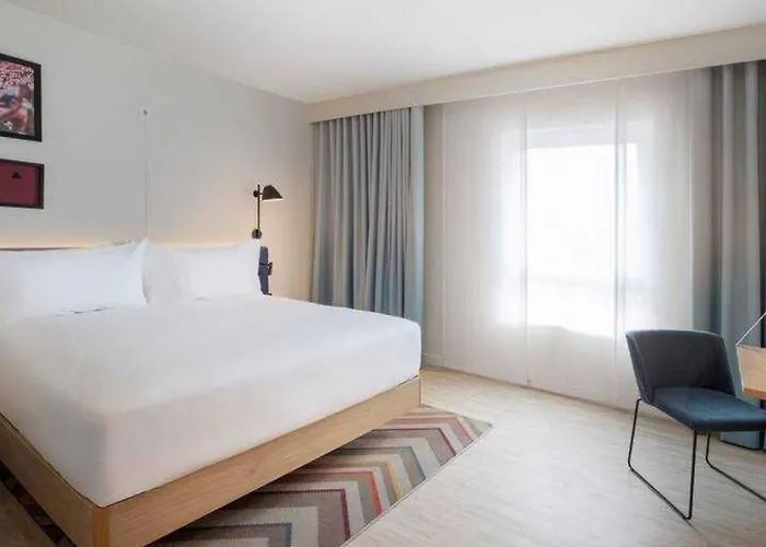 Hampton By Hilton Hotel