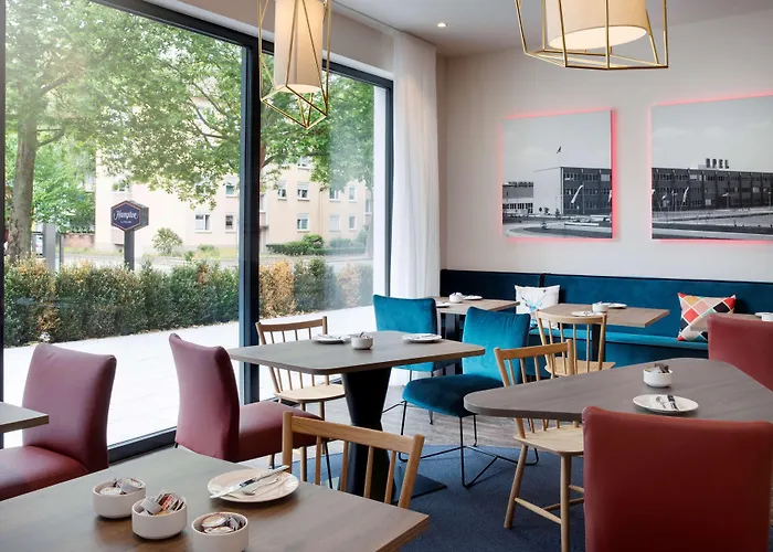 Hampton By Hilton 3*